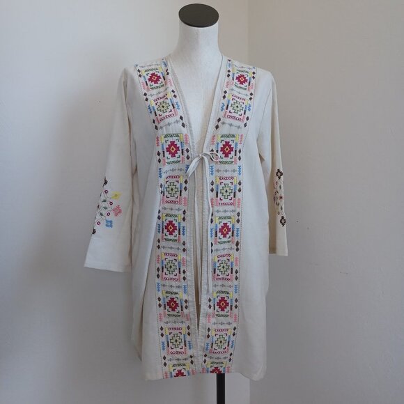 Umgee USA Embroidered Cardigan Open Front with Tie and Pockets Size Small NEW - Picture 2 of 12
